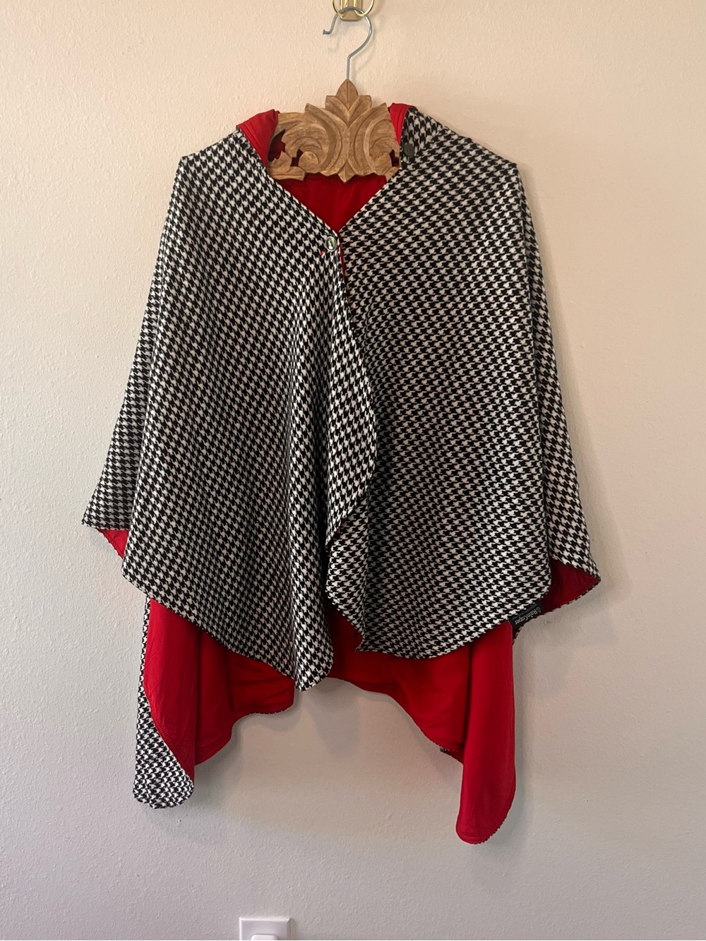 RainCaper RC1855 Reversible Rain Cape Red & Black White Houndstooth Hooded OS
